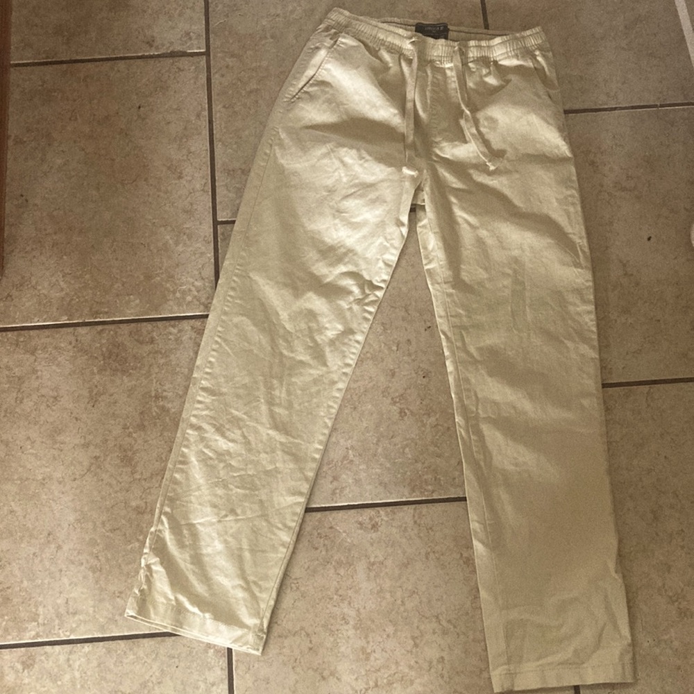 Mens beige/whitish cargo pants ✨